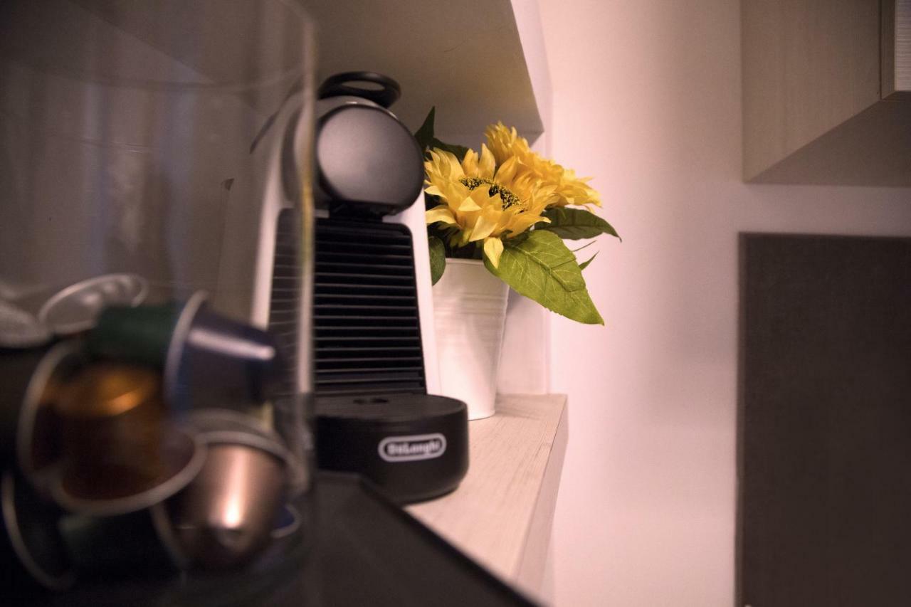 H-Aviva Giubbonari Apartment ローマ エクステリア 写真